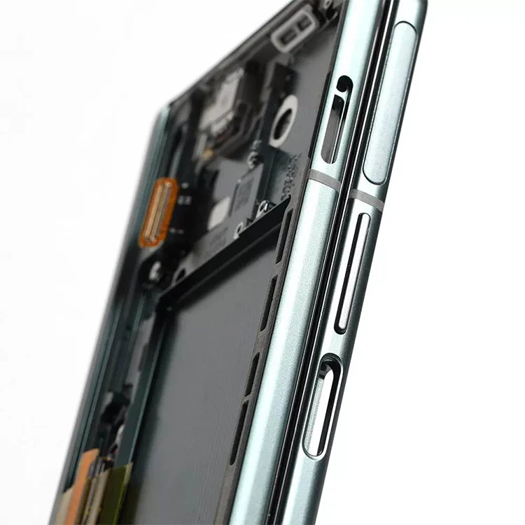 3 صفحه LCD را برابر کنید