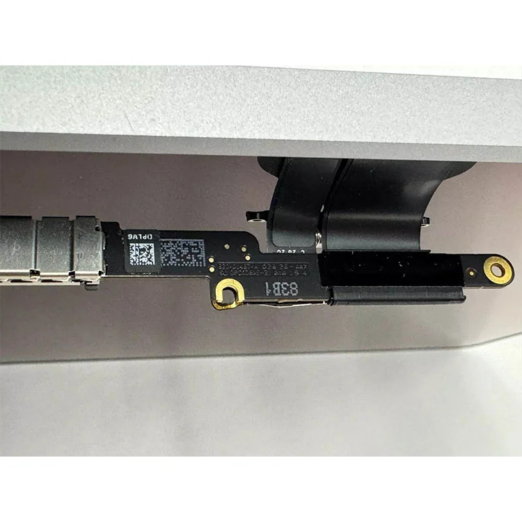 صفحه نمایش LCD Pro 16 